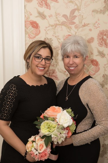 Wanda_John_Getting Ready-24