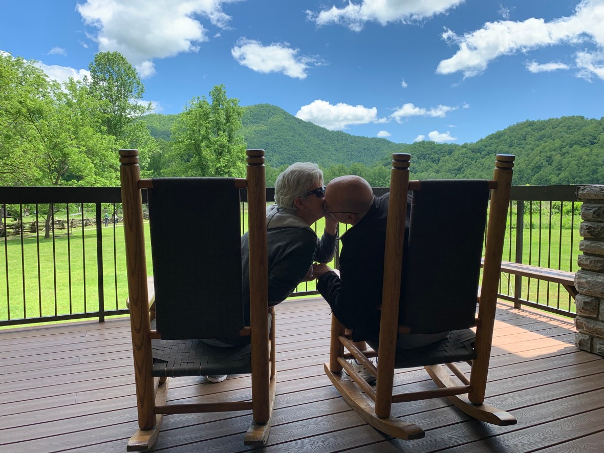 9B54BAF0-F80B-4275-BEDE-0D858CBA929C