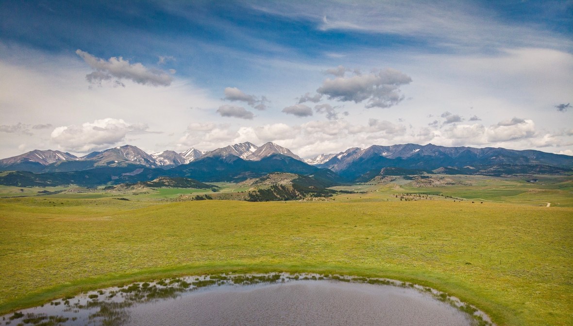 D1466E10-BC13-4641-AC25-9F800133EA0B